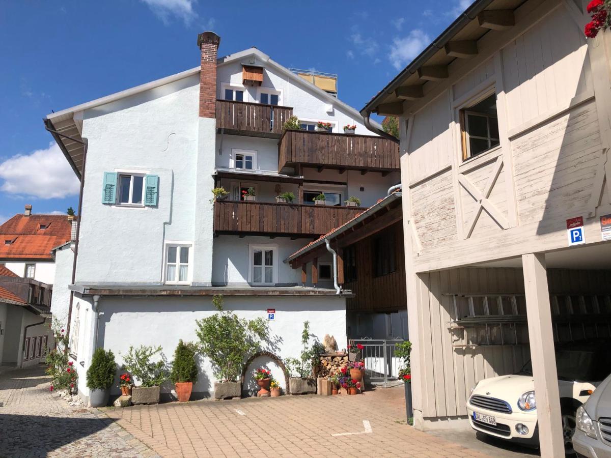 Altstadt Ferienwohnung Guade Zeit Fussen Bagian luar foto